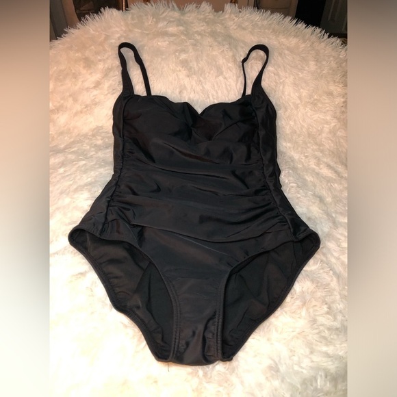 VENUS Black Ruched One Piece Swimwear sizes 12 and 16 NWOT - Picture 10 of 12